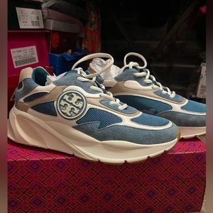 Tory Burch Sneaker